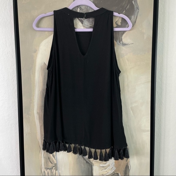 𝅺miss Love Embroidered Floral Tassel Top - Picture 2 of 3